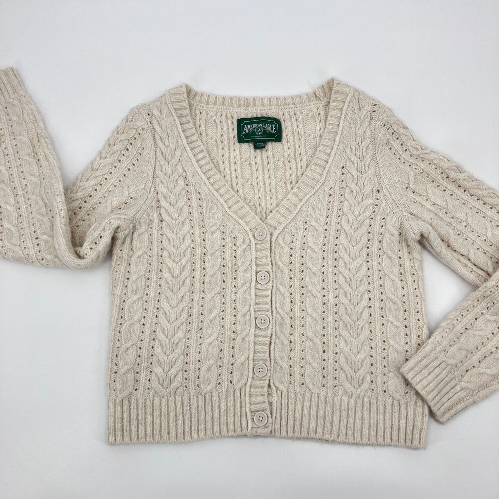 American Eagle Ivory Chunky Cable Knit Cardigan Sweater sz M Rory Gilmore